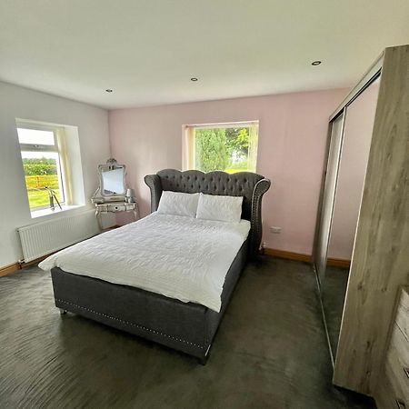 Dundrod Unique Countryside Stay מראה חיצוני תמונה